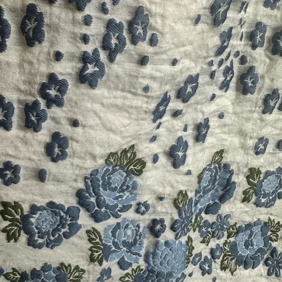 Sophie Max white midi dress with smocked bodice & needle point flowers on hem. - Picture 6 of 8